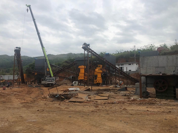 海燕策略斫研究论坛